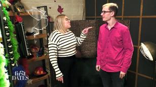 Lena und Tobi hören beide elektronische Musik Lena und Tobi hören beide elektronische Musik