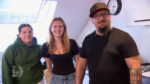 David ist leidenschaftlicher Schlagzeuger David ist leidenschaftlicher Schlagzeuger