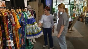 Christine und Lene im Secondhand-Shop Christine und Lene im Secondhand-Shop