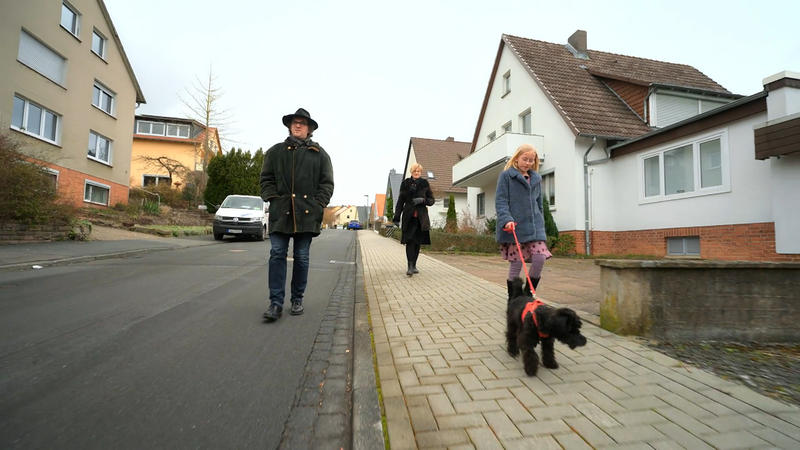Wie läuft das Gassi gehen mit Isa mittlerweile?