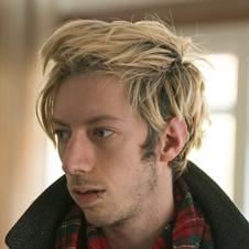 Max Mauff 