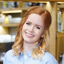 First Dates Kellnerin