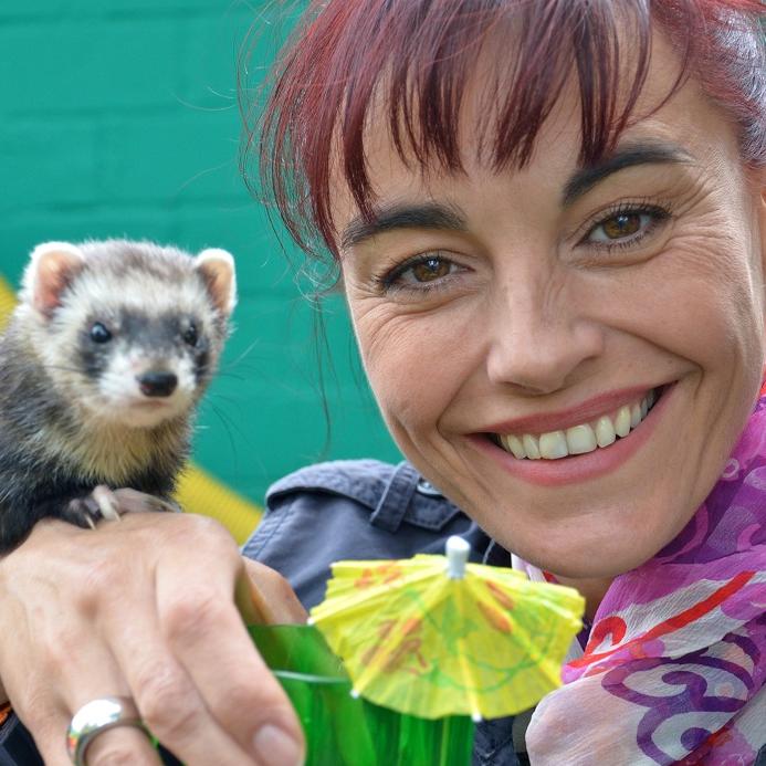 Tiergeschichten1 - VOX-DOCMA TV-MANUELA BAUER - Diana Eichhorn Frettchen Tiergeschichten1 - VOX-DOCMA TV-MANUELA BAUER - Diana Eichhorn Frettchen