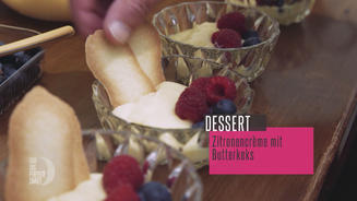 Zitronencreme mit Waldbeeren