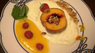 Zitronen-Posset & gegrillte Pfirsiche