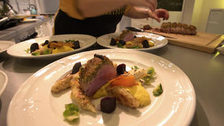 Dammwild mit Kräuterkruste