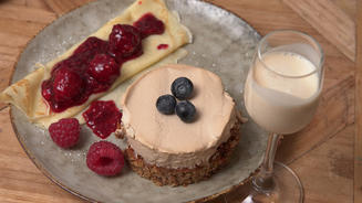 Omas Cappuccino Torte mit Crêpes