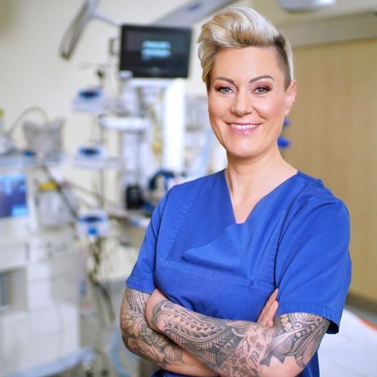 Dr. Carola Holzner, Deutschlands bekannteste Notärztin, ist jetzt bei VOX.
