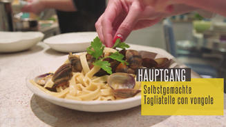 Selbstgemachte Tagliatelle con Vongole