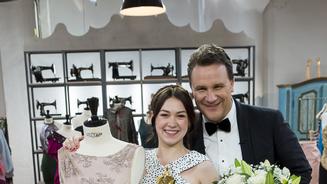 Anikas Abendkleid verzaubert die Jury