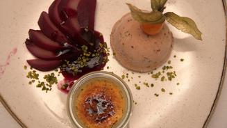 Crème Brûlée mit Walnuss-Parfait