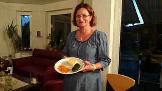 Susanne hat eine Sauna in der Sauna