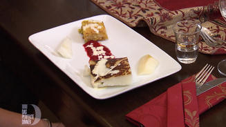 Baklava und Tavuk Gösgü Kazandibi