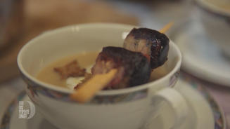 Maronisuppe mit Zwetschgen