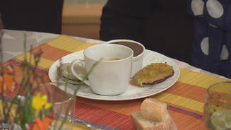 Café Gourmand: Macaron Pistache