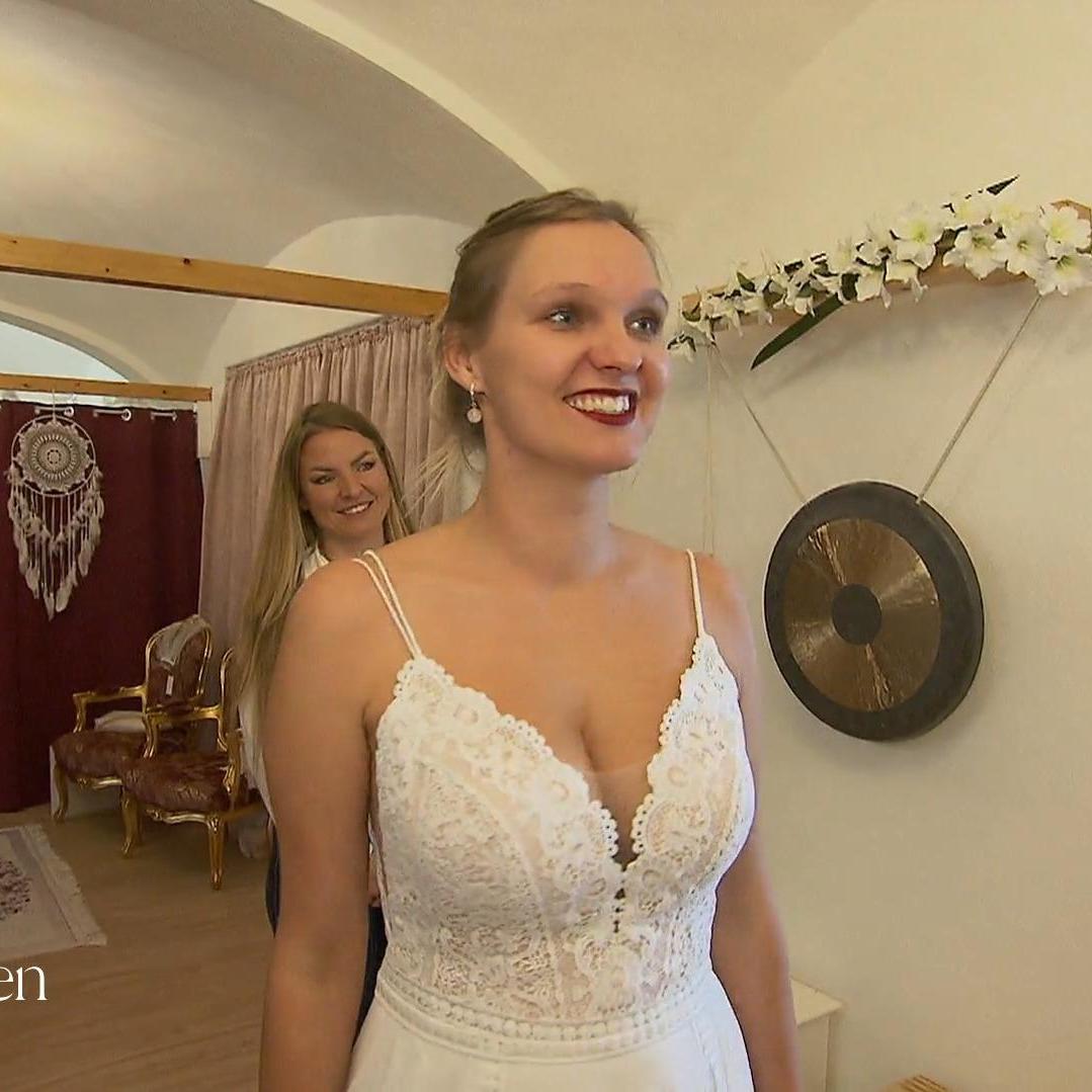 Isabella strahl bei jedem Kleid Isabella strahl bei jedem Kleid