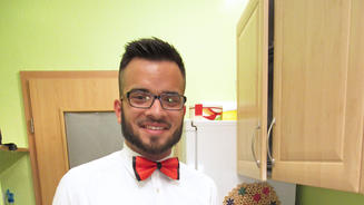 Akash: "Nie mit leerem Magen kochen"