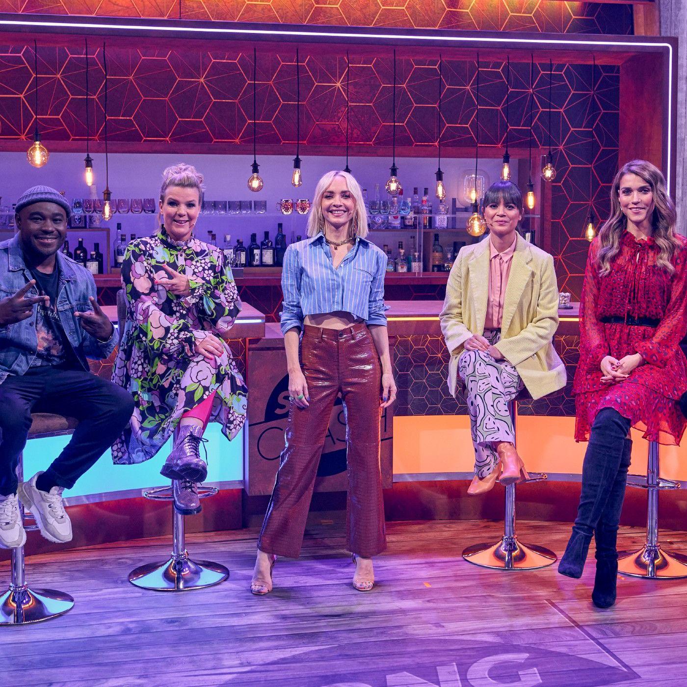 Sie alle sind bei \Song Clash\ dabei: Oliver Schultz, Nelson Müller, Mirja Boes, Moderatorin Janin Ullmann, Claire Oelkers, Annett Möller und Tom Beck. Sie alle sind bei \Song Clash\ dabei: Oliver Schultz, Nelson Müller, Mirja Boes, Moderatorin Janin Ullmann, Claire Oelkers, Annett Möller und Tom Beck.