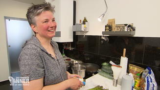 Renate löst den Feueralarm aus