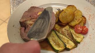 „Farsumagru“ mit Rosmarinkartoffeln