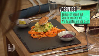 Gemüsepflanzerl und Wurstspieße