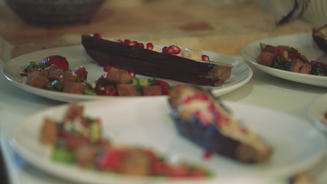 Aubergine dazu Tahini & Fatoush Salat