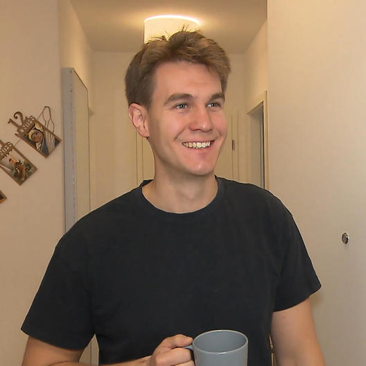 Max ist für sein perfektes Dinner zwar hochmotiviert, aber auch ein bisschen verpeilt.