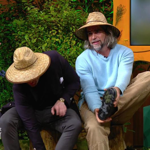 Hier tauschen die "Löwen" ihre Investoren-Outfits gegen Strohhut und Gummistiefel
