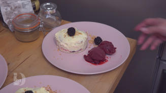 Frankfurter-Kranz-Törtchen mit Sorbet