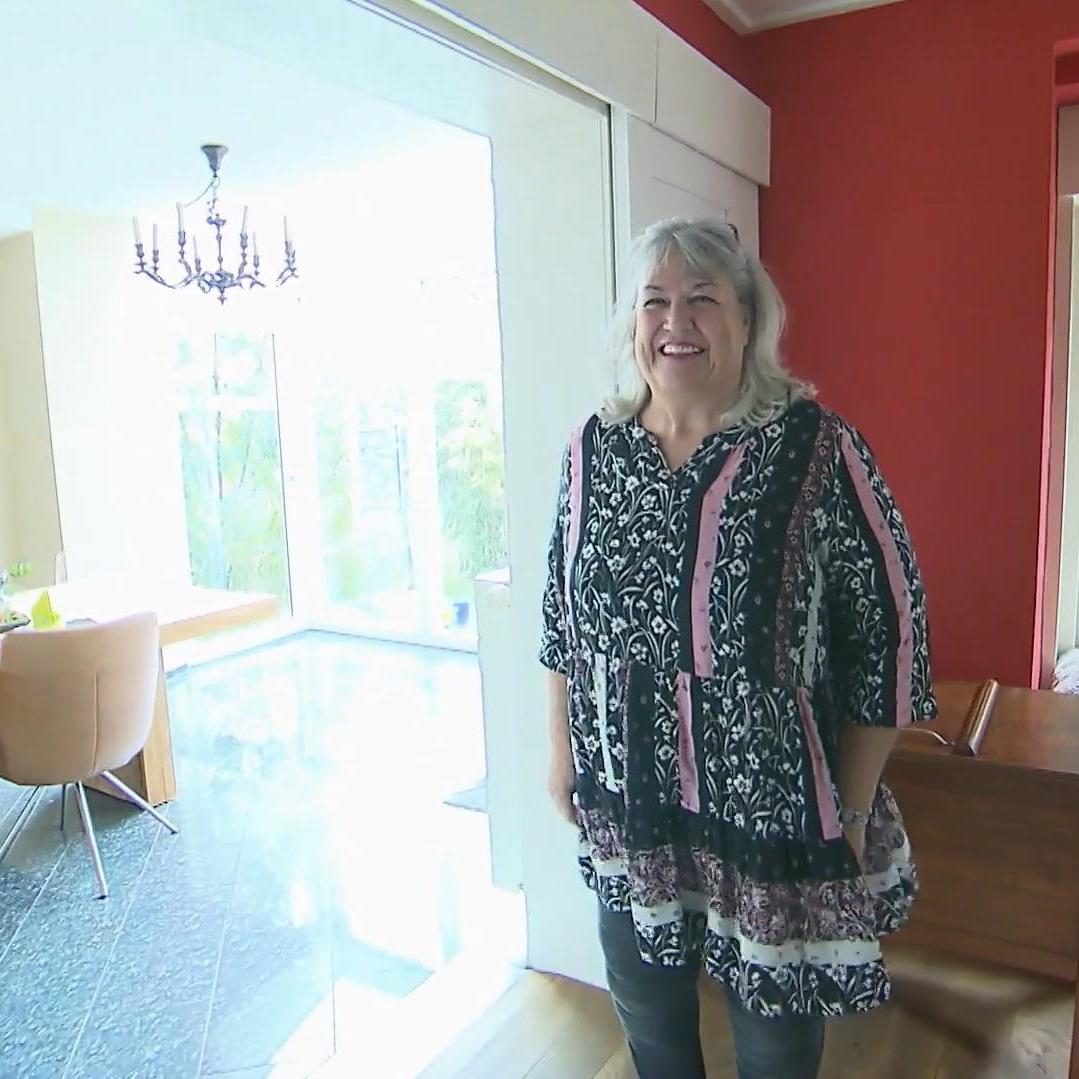 Angelika startet gutgelaunt in die neue Dinner-Woche. Angelika startet gutgelaunt in die neue Dinner-Woche.