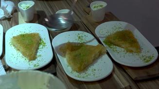  Kadayif Künefe mit Kaymak 