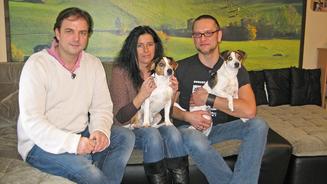 Zwei Hunde, zwei Probleme