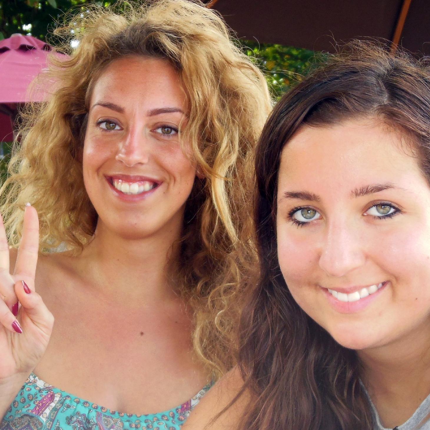 Caro und Laura.jpg