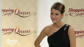 Elif steht im Schatten der Braut