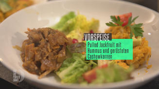 Pulled Jackfruit Curry an Salat