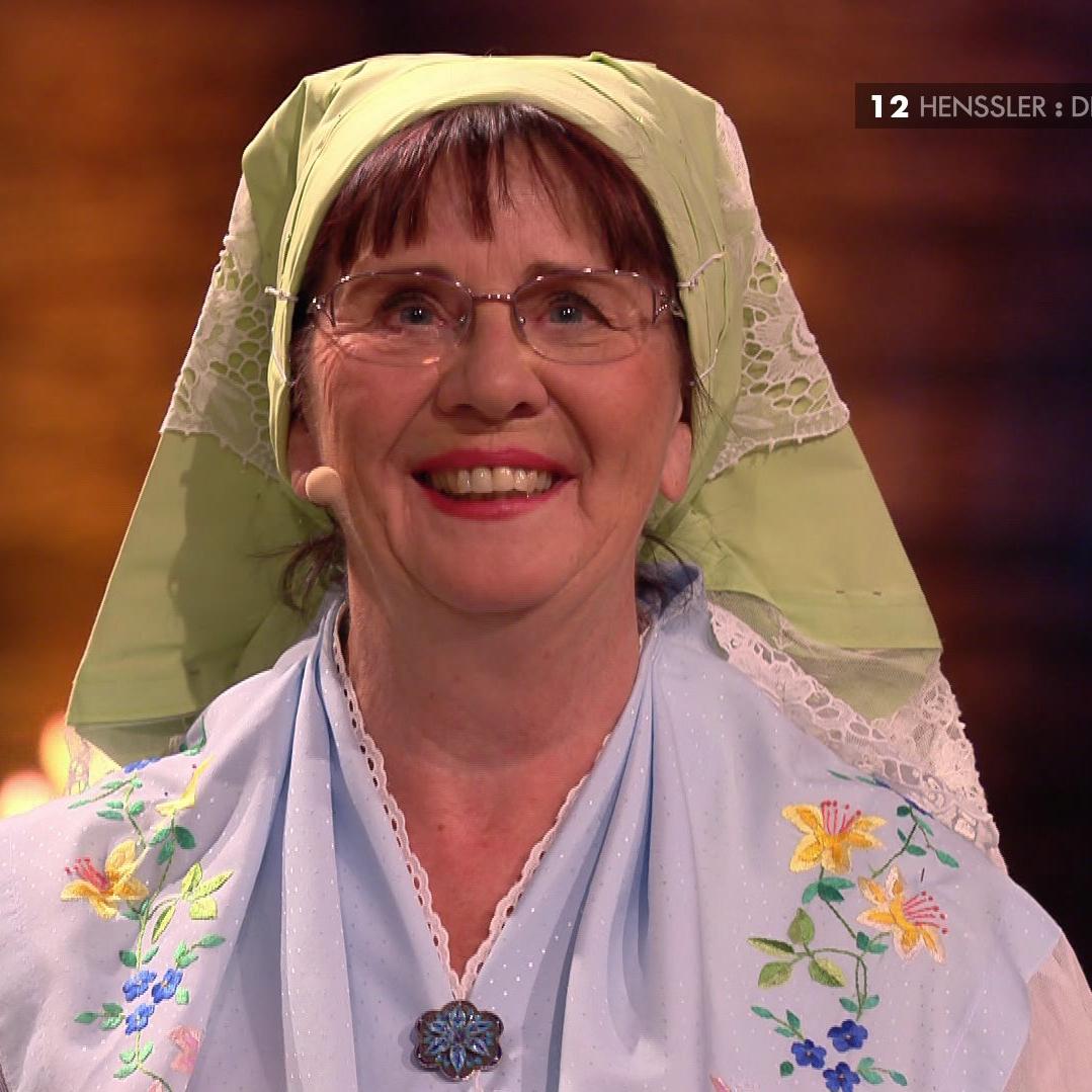 Spreewald-Christl in Tracht. So wird Laura Wontorra nächste Woche moderieren Spreewald-Christl in Tracht. So wird Laura Wontorra nächste Woche moderieren
