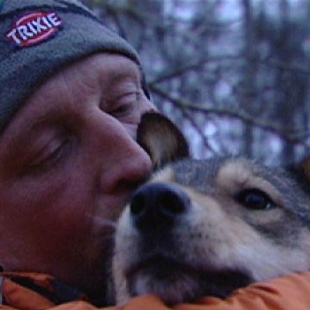 Tiergeschichte 3 - Bild 1 - Volker und Husky Tiergeschichte 3 - Bild 1 - Volker und Husky