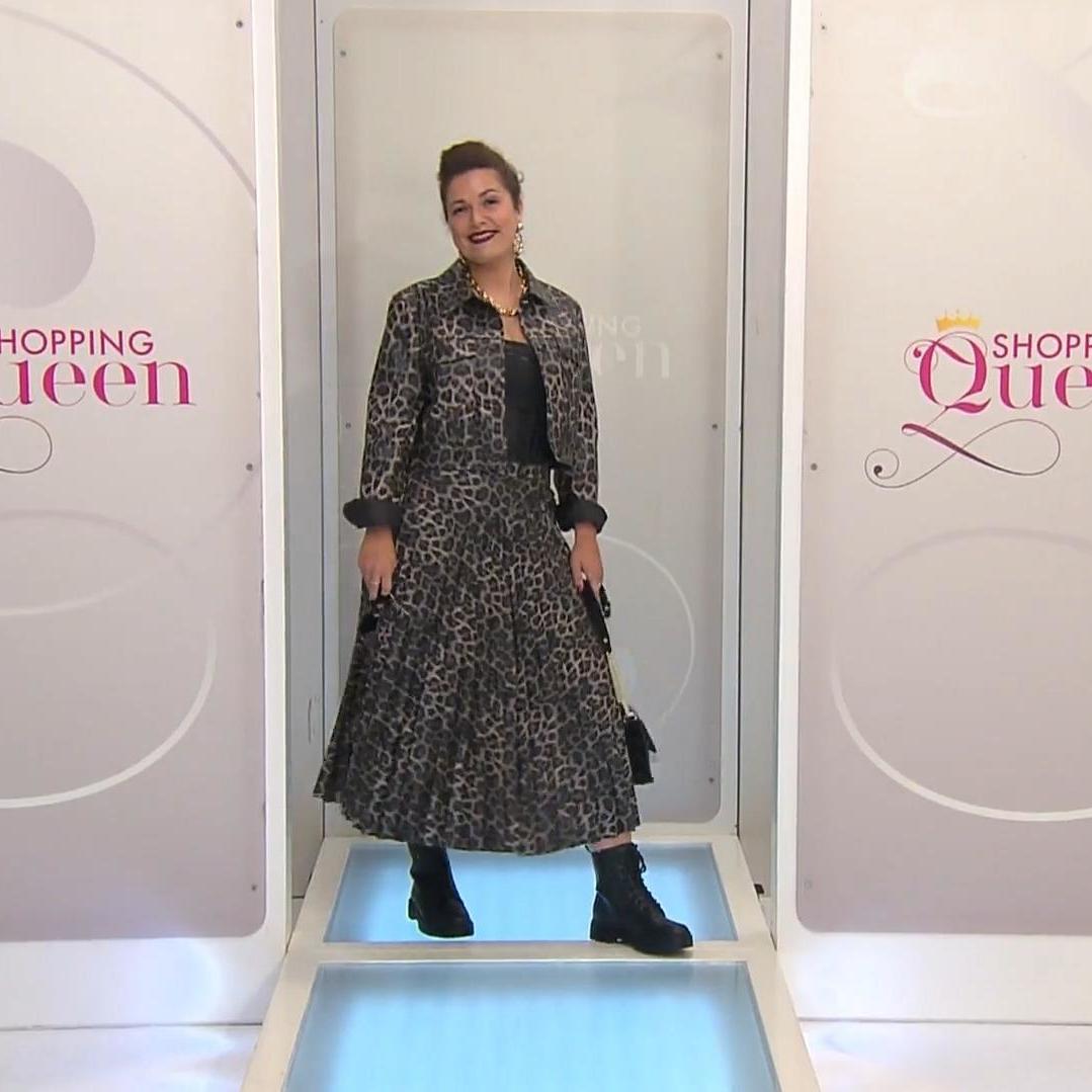 Der Look von Montagskandidatin Sarah überzeugt Stardesigner Guido Maria Kretschmer nicht Der Look von Montagskandidatin Sarah überzeugt Stardesigner Guido Maria Kretschmer nicht