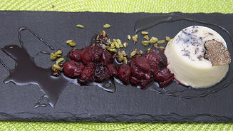 Trüffel Panna Cotta mit Trüffel Honig 