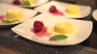 Bastani Sonati: Safran-Pistazieneis