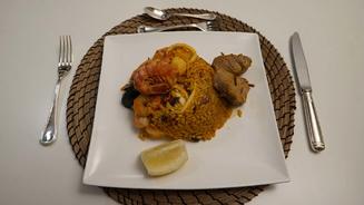 Paella con marisco