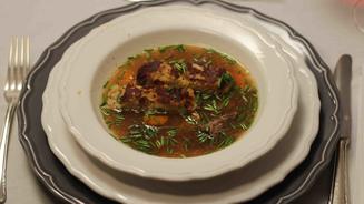 Ochsenschleppsuppe