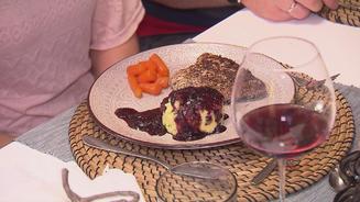 Thunfischsteaks in Mohn-Sesam-Panade