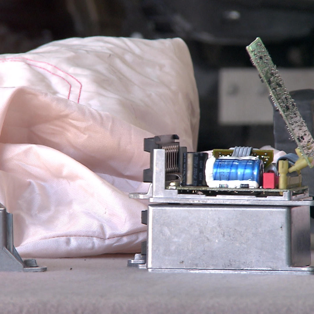 Airbags Sendemaster.mov.Still002 Airbags Sendemaster.mov.Still002