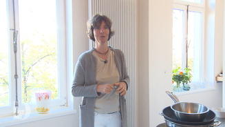 Uta kocht lieber als Gäste zu bespaßen