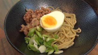 Hausgemachte Ramen mit Krabben