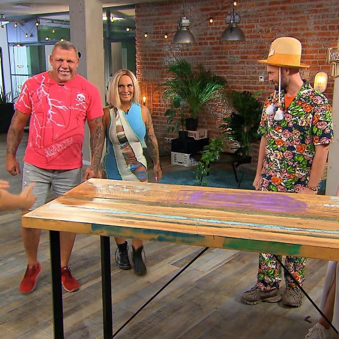 Das „Goodbye Deutschland“-Auswandererpaar Caro und Andreas Robens bei „Die Dekoprofis“ Das „Goodbye Deutschland“-Auswandererpaar Caro und Andreas Robens bei „Die Dekoprofis“