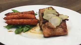 Teriyaki Lachs mit Gemüse