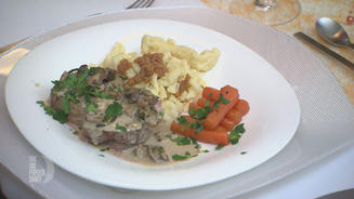 Kalbsmedaillons in einer Rahmsauce