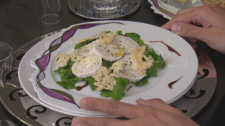 Gepökeltes Rinderfilet auf Feldsalat